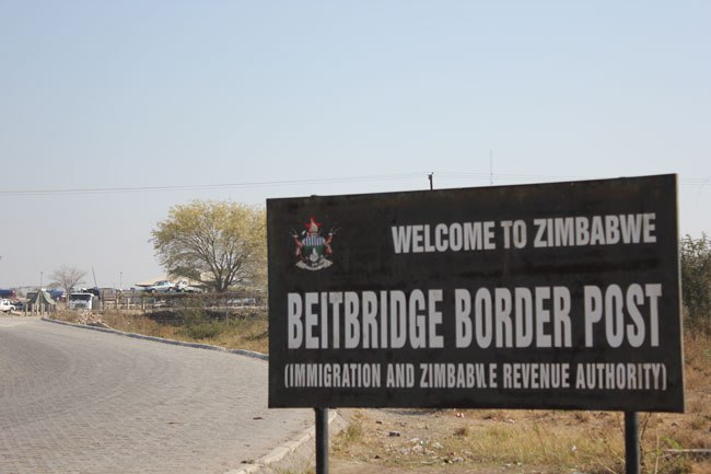 SA police in explosives haul at border