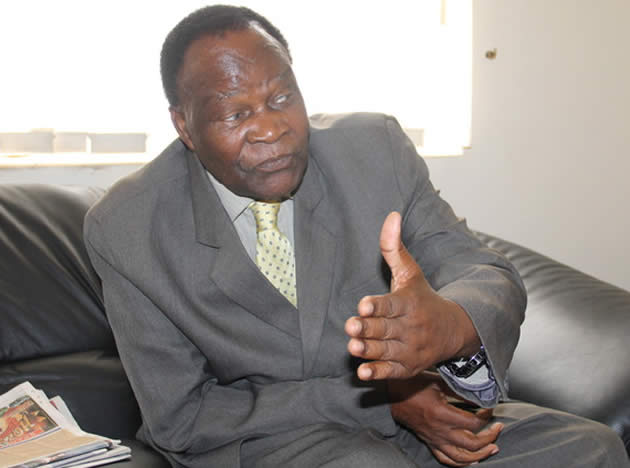 Zim to reopen closed mines, says Hungwe