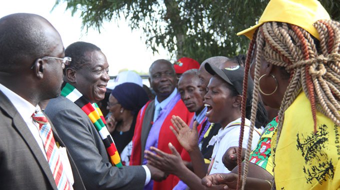 Mnangagwa willing to meet Mugabe