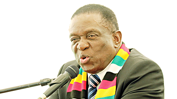  Mnangagwa's govt clueless on economy