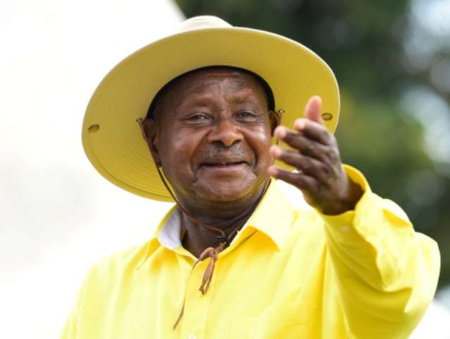 Museveni in Mugabe rib-tickler as he jets in for ZITF