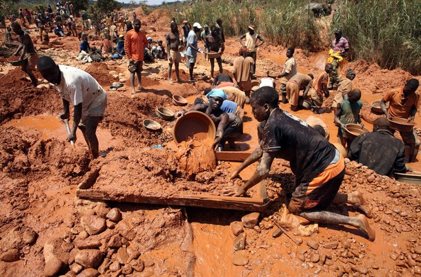 Zim mining law to decriminalise panning