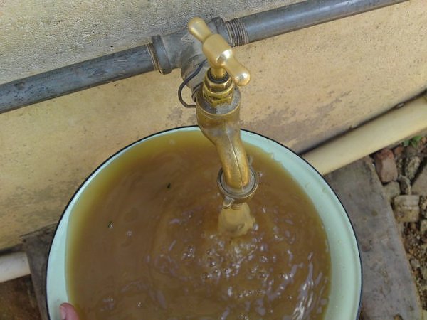 Harare's dirty and smelly water